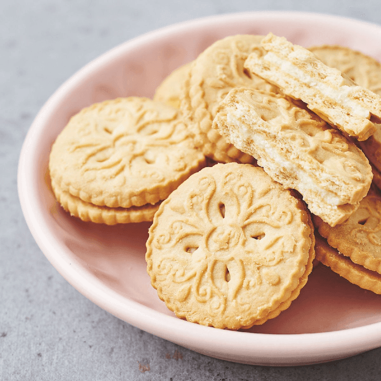 Lotte Lotsan Pineapple Flavor, 11.11 Ounces, 1 Box - Mighty Depot