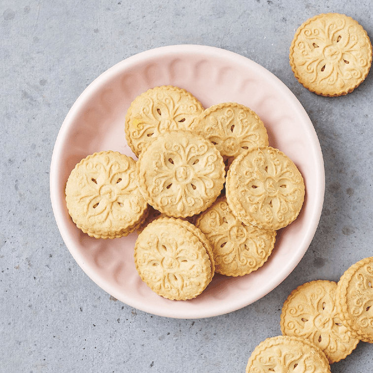 Lotte Lotsan Pineapple Flavor, 11.11 Ounces, 1 Box - Mighty Depot