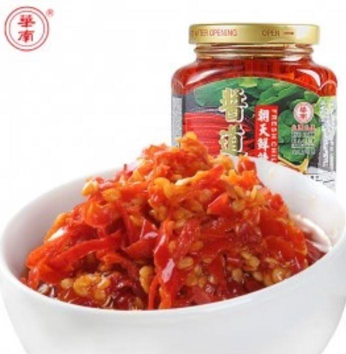 Fresh Chili In Oil (Pickled Crushed Facing Heaven Peppers Chao Tian Jiao), 13oz - Mighty Depot