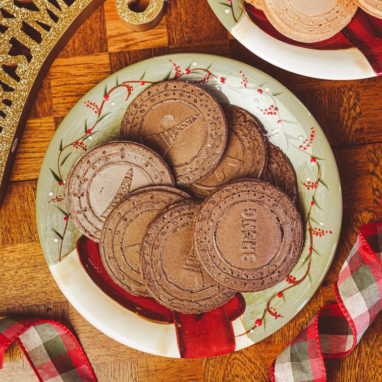 Hello Kitty French Cookie Gift Box, 15.87 Ounces, 1 Box - Mighty Depot