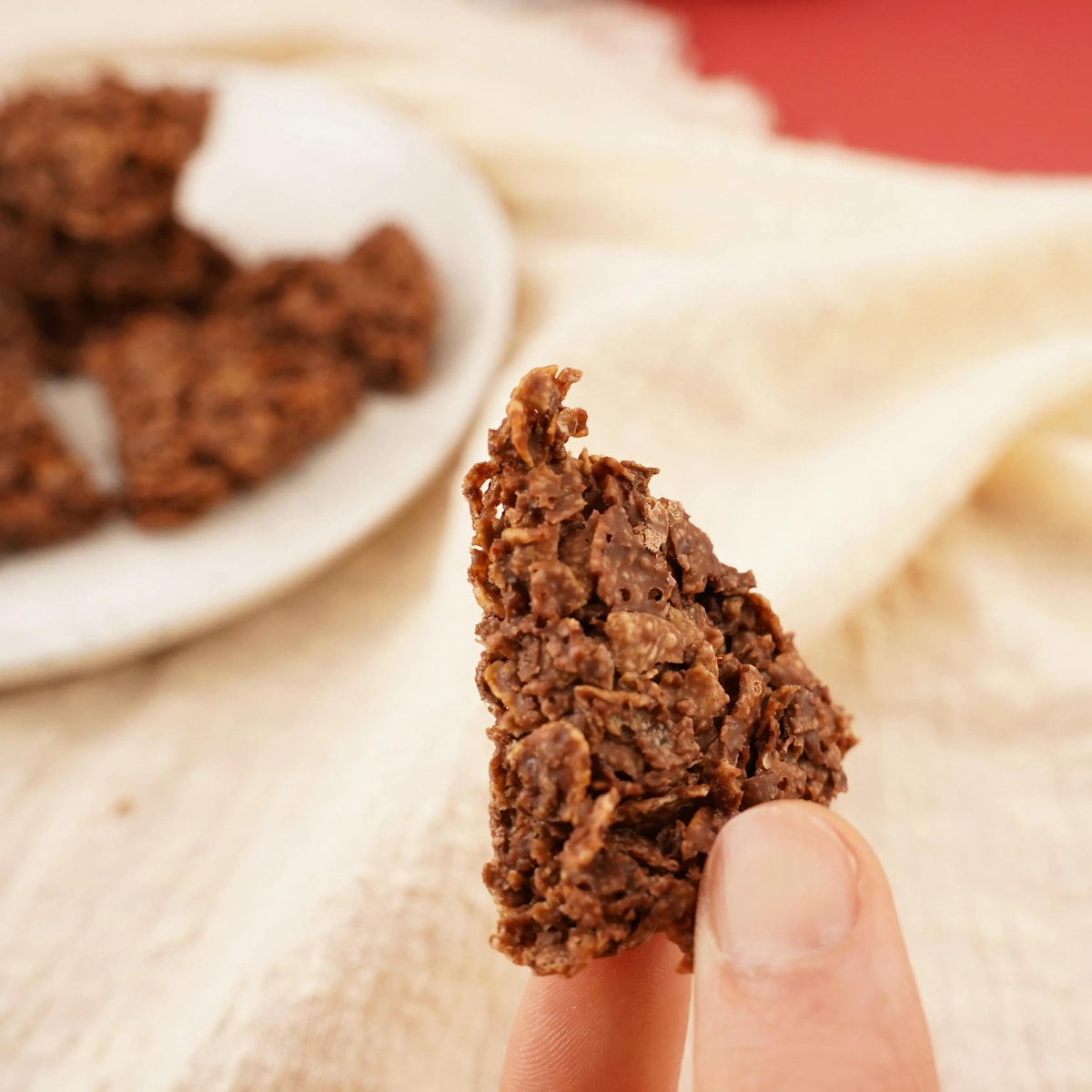 Nissin Crisp Choco, Crispy Corn Flakes Coated with Milk Chocolate , 2.92 Ounce, 1 Box