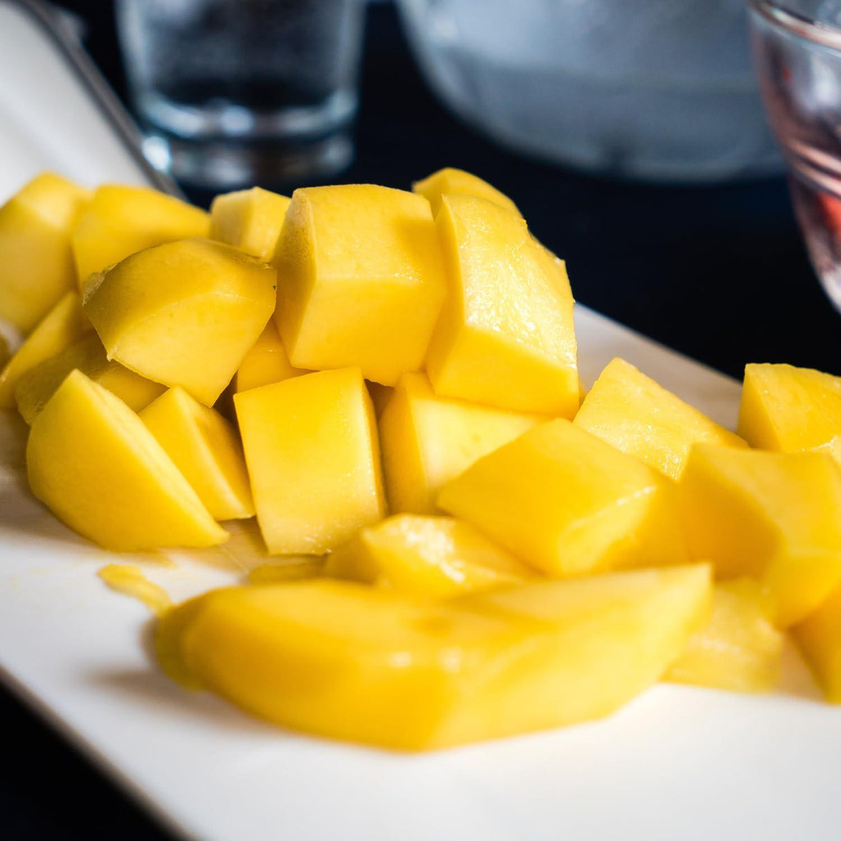 Aroy D Sliced Mango In Syrup, 15 Ounces - Mighty Depot