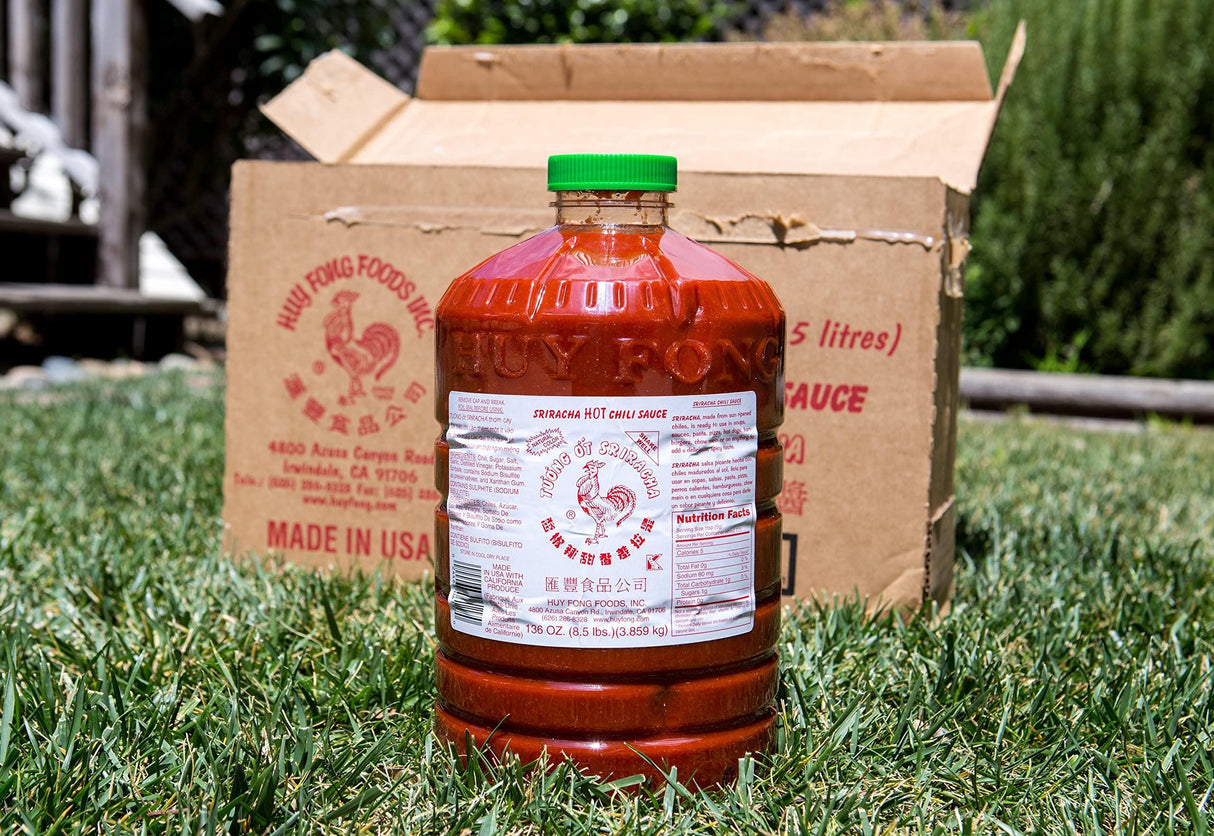 Huy Fong Sriracha Hot Chili Sauce Oz Bottle - Mighty Depot