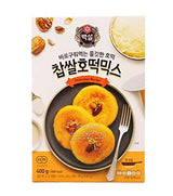 Korean Fancy Hotcake Mix; CJ Beksul Korean Sweet & Green Tea Pancake Mix, Hotteok (14.10 oz, 400g) ; 국민꿀간식 CJ 백설 호떡, 녹차호떡 믹스; 바로 구워 먹는 쫄깃한 호떡 (Sweet, 2 Packs) - Mighty Depot