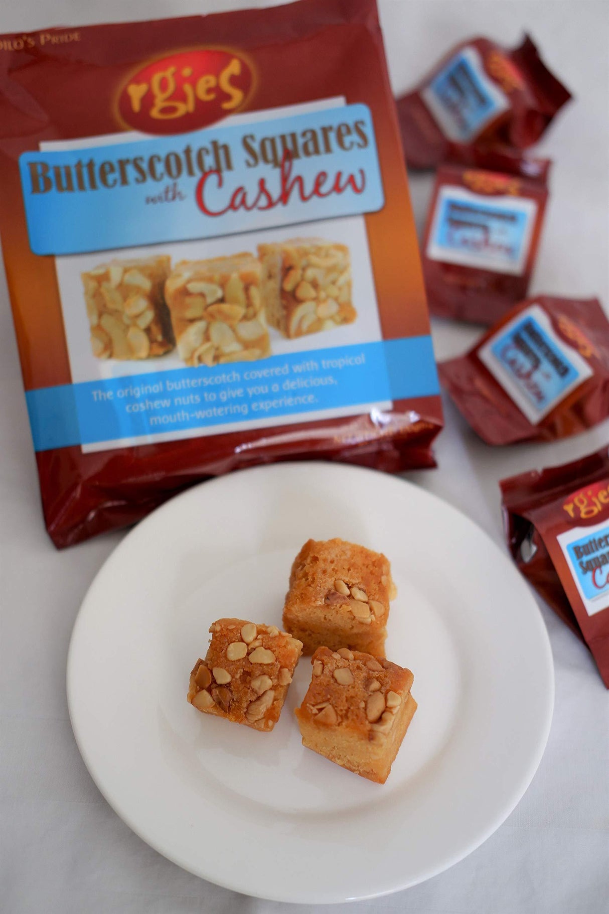 Rgies Delicacies Butterscotch Squares 10 pcs/Pack - Tasty desserts/snacks for the family, great as a gift or party favor - Chewy, Addictive - Mighty Depot