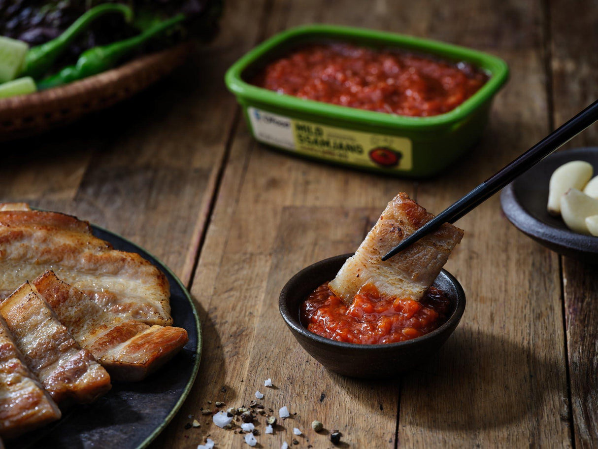 O'Food Ssamjang, Korean Seasoned Soybean Paste Sauce, Perfect for Rice, Noodles, Fresh Vegetables and Meat, Hot & Flavorful) (1.1lb, 500g) - Mighty Depot